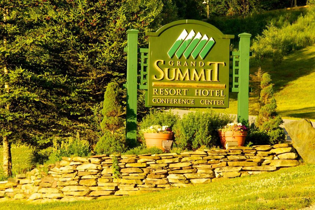 Grand Summit Hotel 웨스트 도버 외부 사진